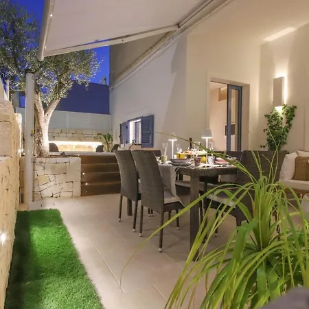 Donna Lucia - Dimore & Pool * Monopoli